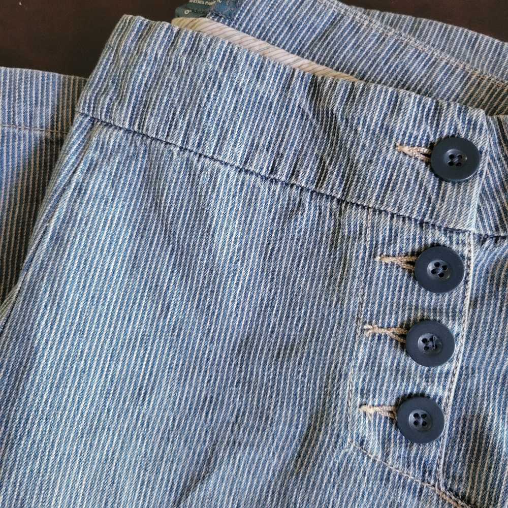 Bitten Sailor Striped Wide Leg Pants Size 8 missing a button please see pics.